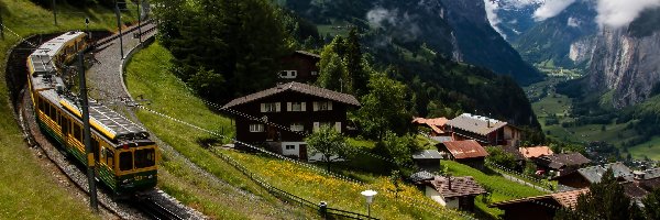 Szwajcaria, Pociąg, Góry, Kolej, Domy, Lauterbrunnen, Chmury