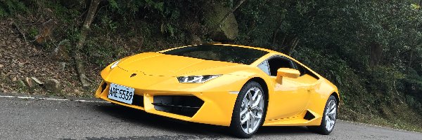 Lamborghini, Samochód