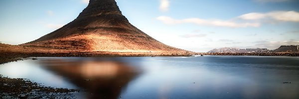 Góra Kirkjufell, Islandia