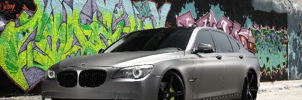 BMW M7 E65