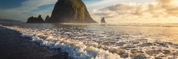 Stan Oregon, Fale, Cannon Beach, Stany Zjednoczone, Skała Haystack Rock, Morze