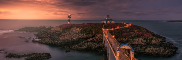 Zachód słońca, Wyspa Isla Pancha, Ribadeo, Latarnia morska Faro de Tabarca, Most, Morze, Hiszpania