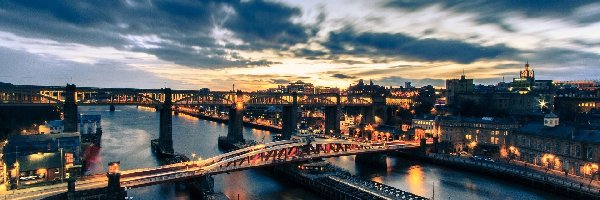 Most, Panorama, Anglia, Tyne