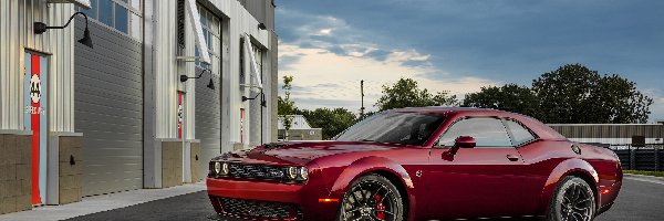 2018, Dodge Challenger SRT Hellcat Widebody, Czerwony