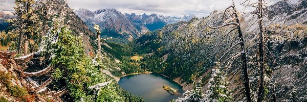 Mgła, Stan Waszyngton, Drzewa, Chmury, Przełęcz Maple Pass, Jezioro Lake Ann, Góry, Stany Zjednoczone, Park Narodowy Północnych Gór Kaskadowych, Las