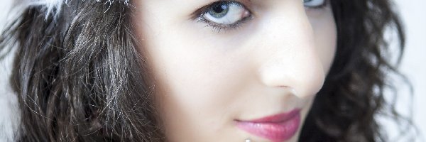 Spojrzenie, Elsa Pinto