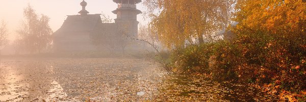 Wyspa Kiży, Mgła, Rosja, Jezioro Onega, Drewniana, Kaplica, Trawy, Jesień, Drzewa, Karelia