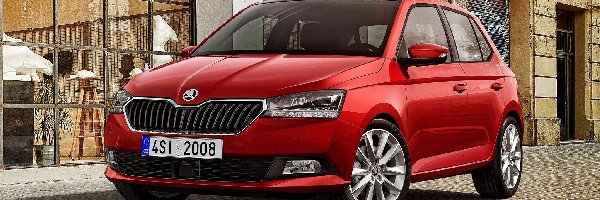 2018, Skoda Fabia, Czerwona