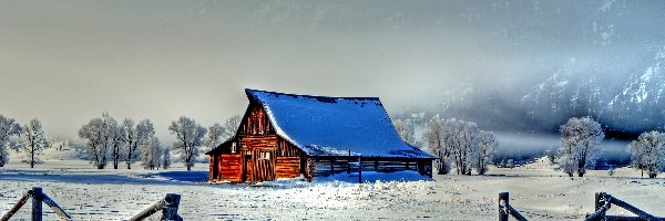 Mgła, Ośnieżone, Drzewa , Dom, Zima, Góry, Płot