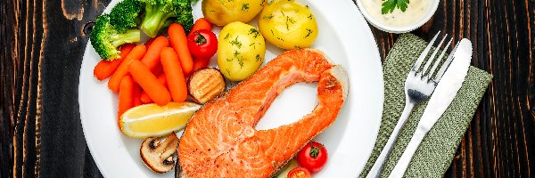 Marchewka, Ryba, Serwetka Obiad, Sztućce, Ziemniaki, Brokuł, Sos, Obiad