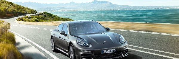 907, Droga, 2013-2016, Porsche Panamera Turbo S