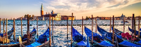 Chmury, Cieśnina Canal Grande, Gondole, Wenecja, Włochy, Bazylika San Giorgio Maggiore, Łodzie