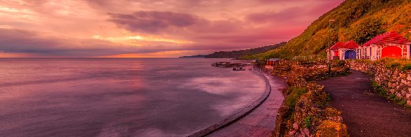 Wschód słońca, Domki, Miasto Scarborough, Droga, Morze Północne, Anglia, Hrabstwo North Yorkshire