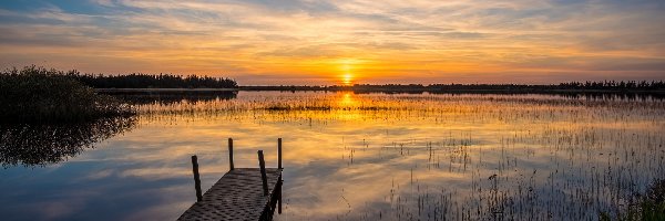 Wschód słońca, Pomost, Jezioro