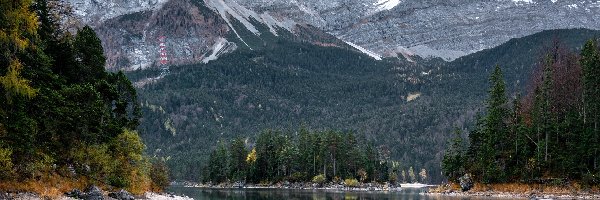 Niemcy, Góra Zugspitze, Drzewa, Góry, Jezioro Eibsee, Bawaria, Lasy