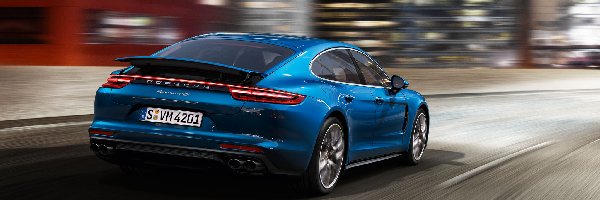 2017, Porsche Panamera 4S