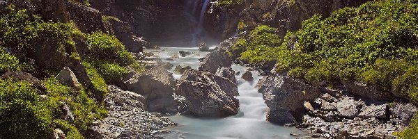 Kamienie, Dolina Aosta, Rzeka, Roślinność, Park Narodowy Gran Paradiso, Włochy
