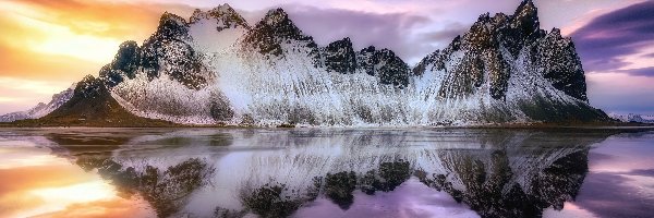 Odbicie, Góra Vestrahorn, Morze, Zachód słońca, Ośnieżona, Islandia