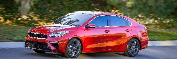 Kia Forte, Bok, 2019, Czerwona