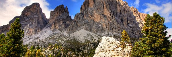 Góry, Masyw Sassolungo, Dolomity, Włochy