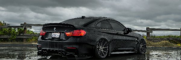 BMW M4 F82