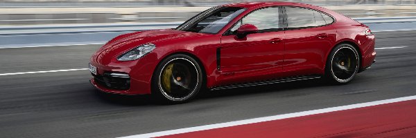 Porsche Panamera GTS