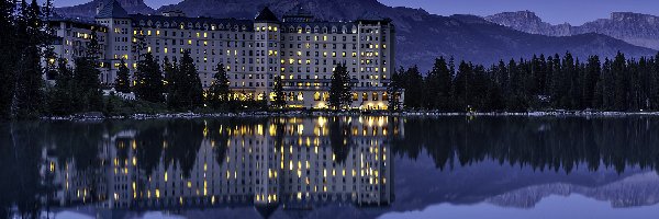 Noc, Jezioro, Góry, Kanada, Hotel, Lake Louise