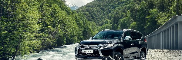 Las, 2017, Droga, Rzeka, Mitsubishi Pajero Sport, Czarne