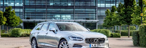 2016, Volvo V90 D4 Inscription UK-Spec