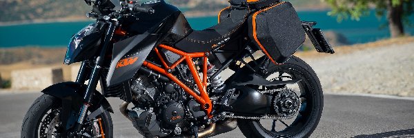 2013, KTM Super Duke 1290 R, Motocykl