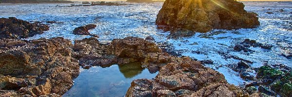 Promienie słońca, Plaża stanowa Pescadero - Pescadero State Beach, Zachód Słońca, Kalifornia, Stany Zjednoczone, Skały, Morze