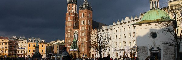 Kraków, Kościół Mariacki, Rynek, Polska, Dorożka