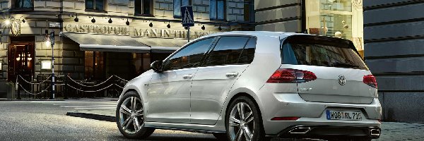 Variant R, Volkswagen Golf 7