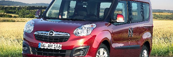 2011, Opel Combo Tour