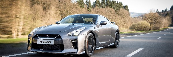 2017, Nissan GT-R, Samochód