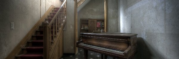 Schody, Korytarz, Pianino, Zaniedbane