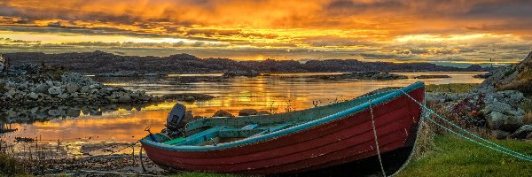 Łódka, Zachód słońca, Morze Północne, Kamienie, Okręg Rogaland, Norwegia