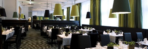 Lampy, Stoliki, Restauracja
