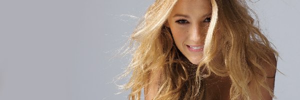 Spojrzenie, Blondynka, Blake Lively