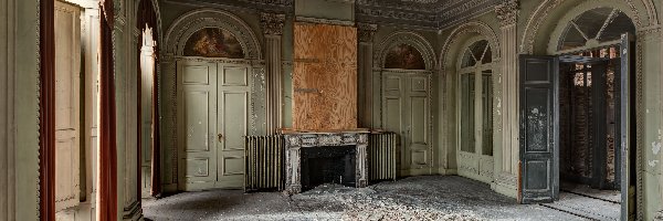 Zniszczony, Kominek, Salon, Zaniedbany