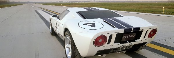 Ford GT, Pas Startowy
