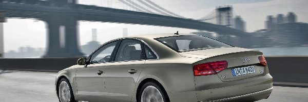 Most, Audi A8