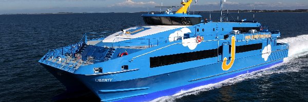 Liberty, Katamaran