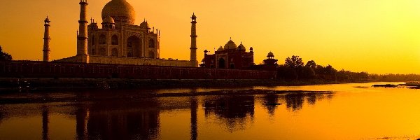 Zachód Słońca, Tadż Mahal