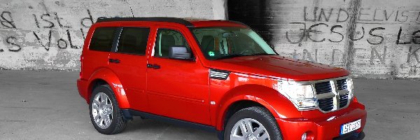 Graffiti, Dodge Nitro, Czerwony