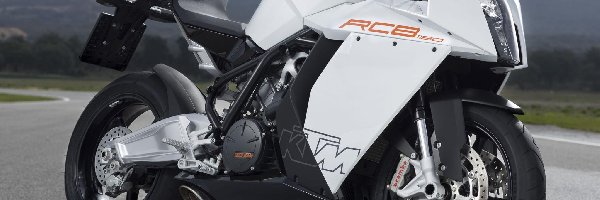 KTM RC8