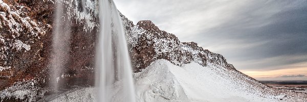 Niebo Zachmurzone, Śnieg, Góry