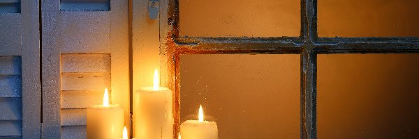 Okno, Świece, Parapet, Dekoracja, Bombki