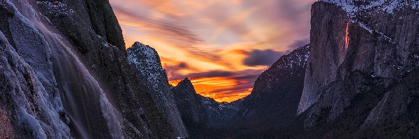 Stan Kalifornia, Las, Zachód słońca, Stany Zjednoczone, Góry, Park Narodowy Yosemite