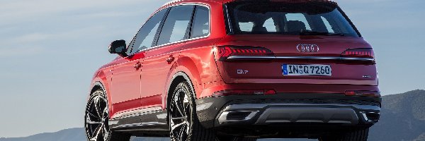 Czerwone, Audi Q7, Tył